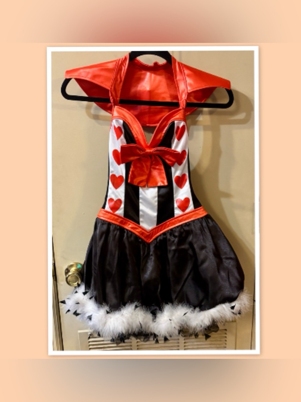 Leg Avenue "Pretty Playing Card" Queen of Hearts Costume